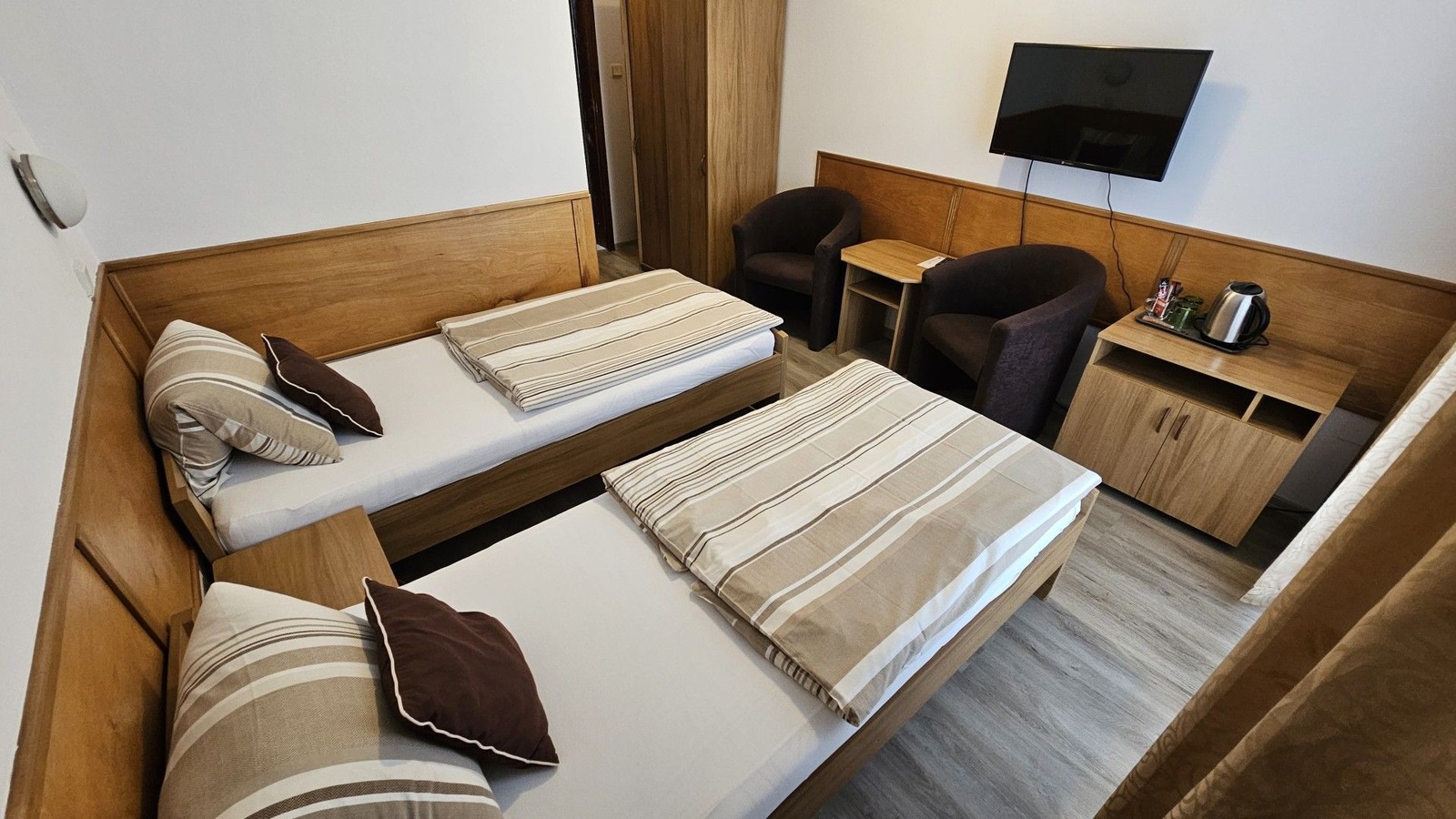 Penzión Magnólia Trenčín – Doppelzimmer – Innenraum